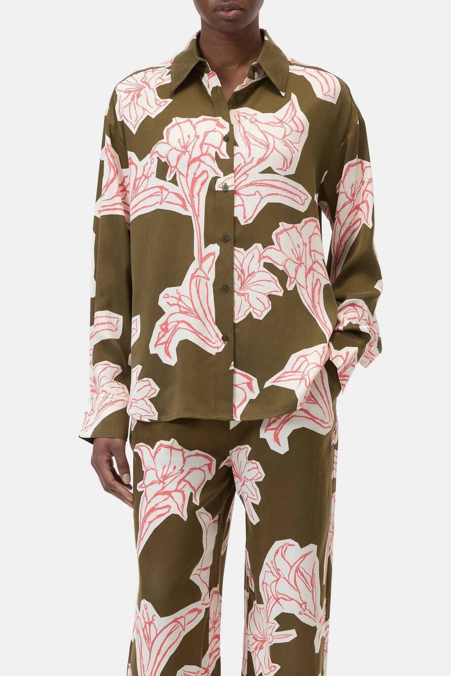 NEW CLOSED flower print oversized shirt in deep olive